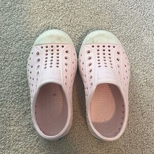 NATIVE SHOES